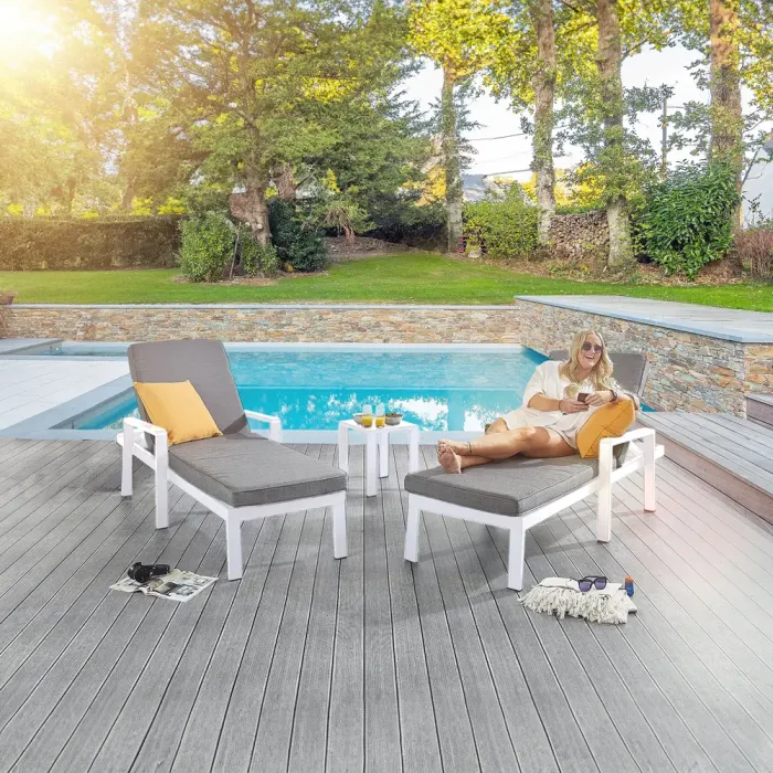 White Tutbury Lounger Set with Side Table
