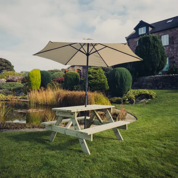 Traditional Picnic Table 1395mm Long